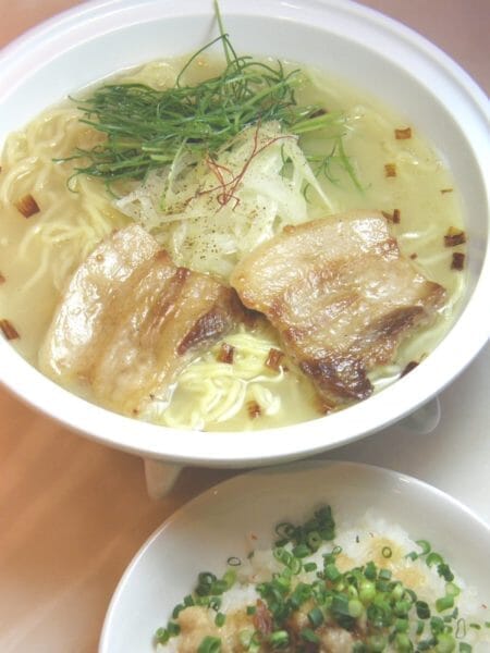 スペイン料理店のラーメンが大人気!?